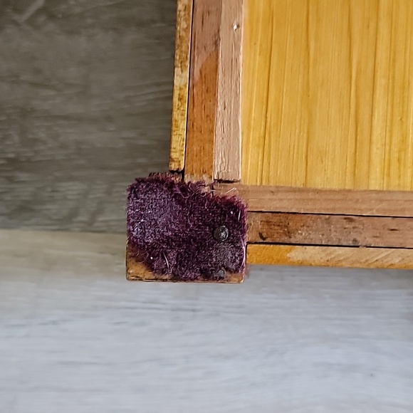 Vintage Serving Tray with Deer Silhouette - Beautiful Art Deco Design with Wood - Picture 12 of 15